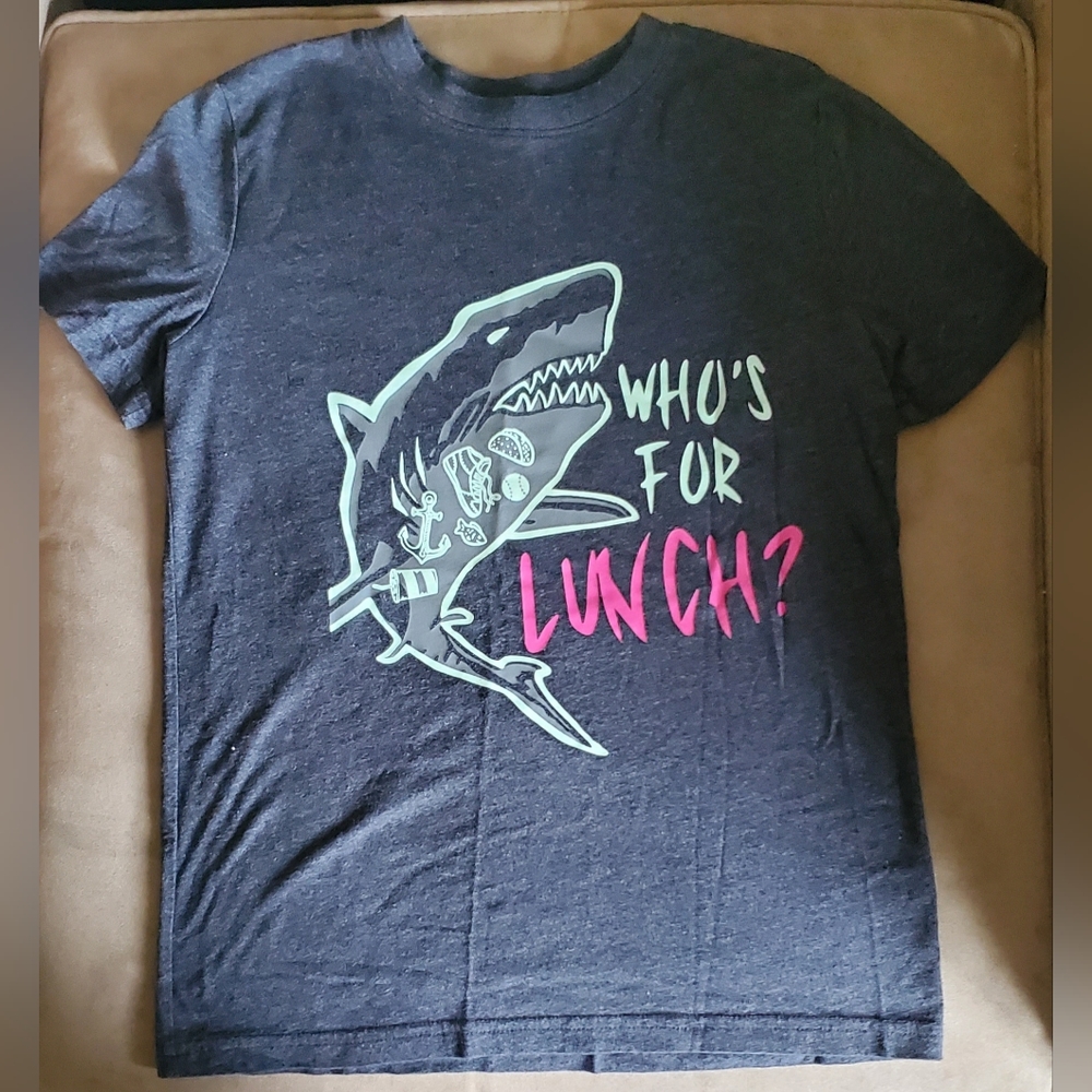 Boys Graphic Tshirt, Cat & Jack, Size Medium